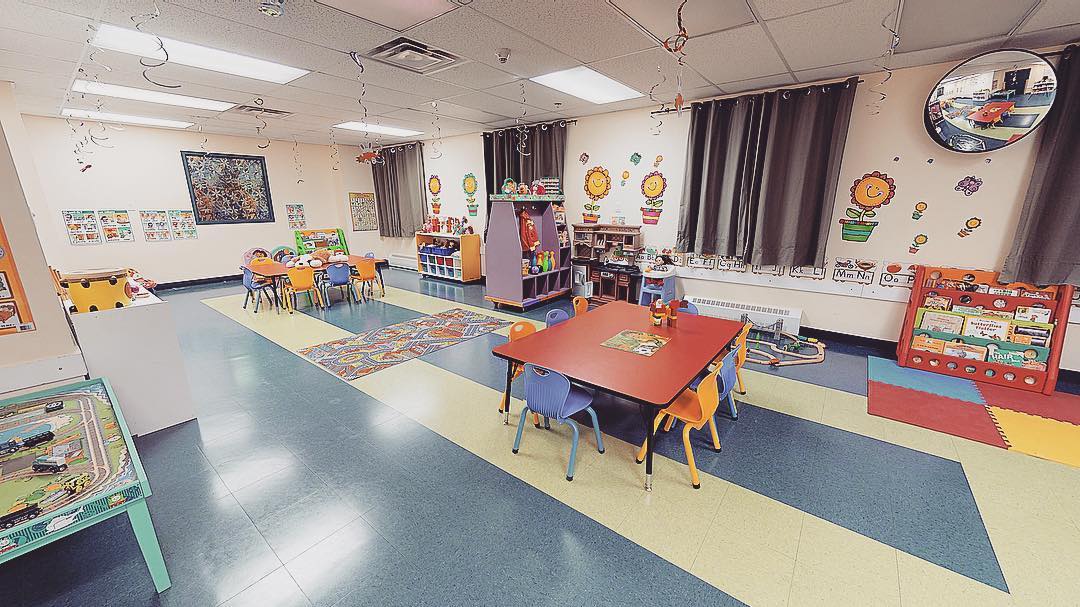 Bright sunflower-decorated classroom at Ile Coco daycare on Somerled, NDG, Montréal